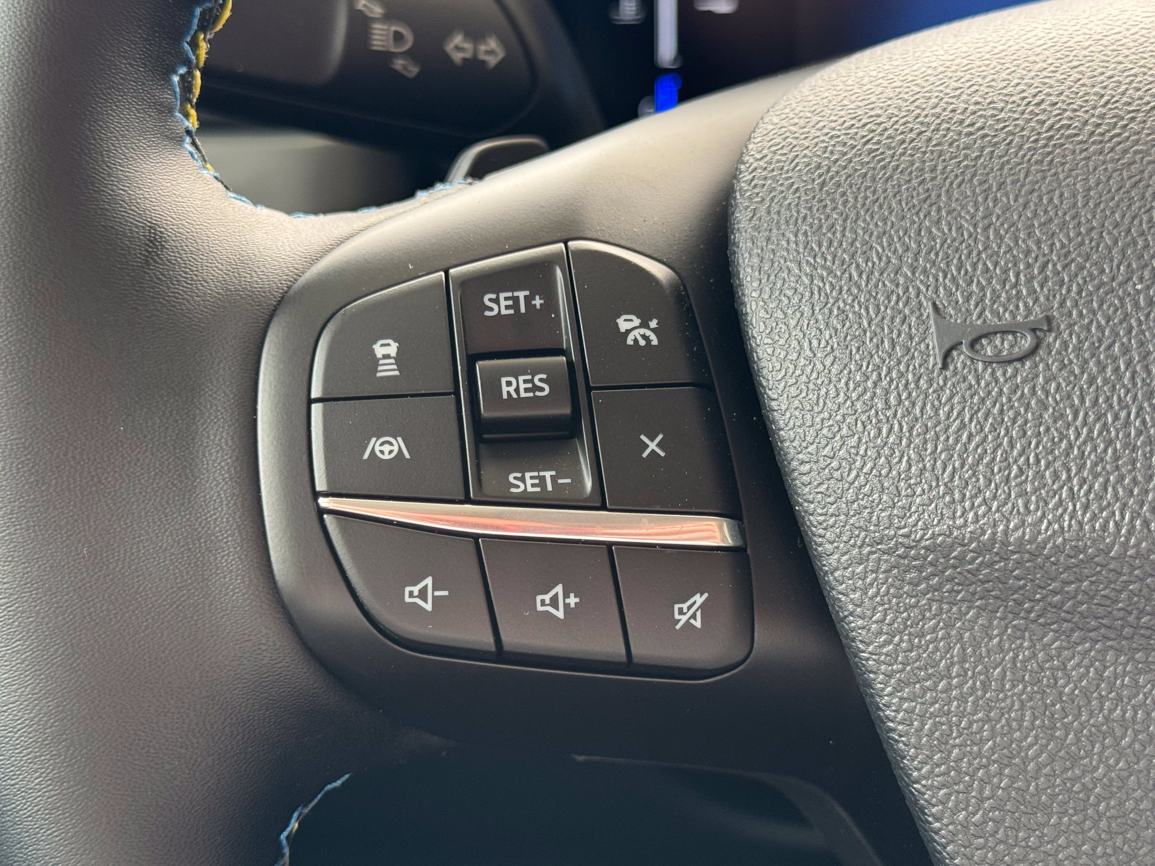 Used 2025 Ford Maverick Lobo AWD/4WD image 53