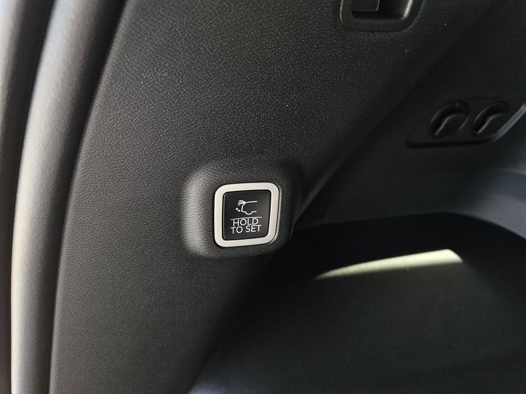 New 2026 Jeep Cherokee Limited image 10
