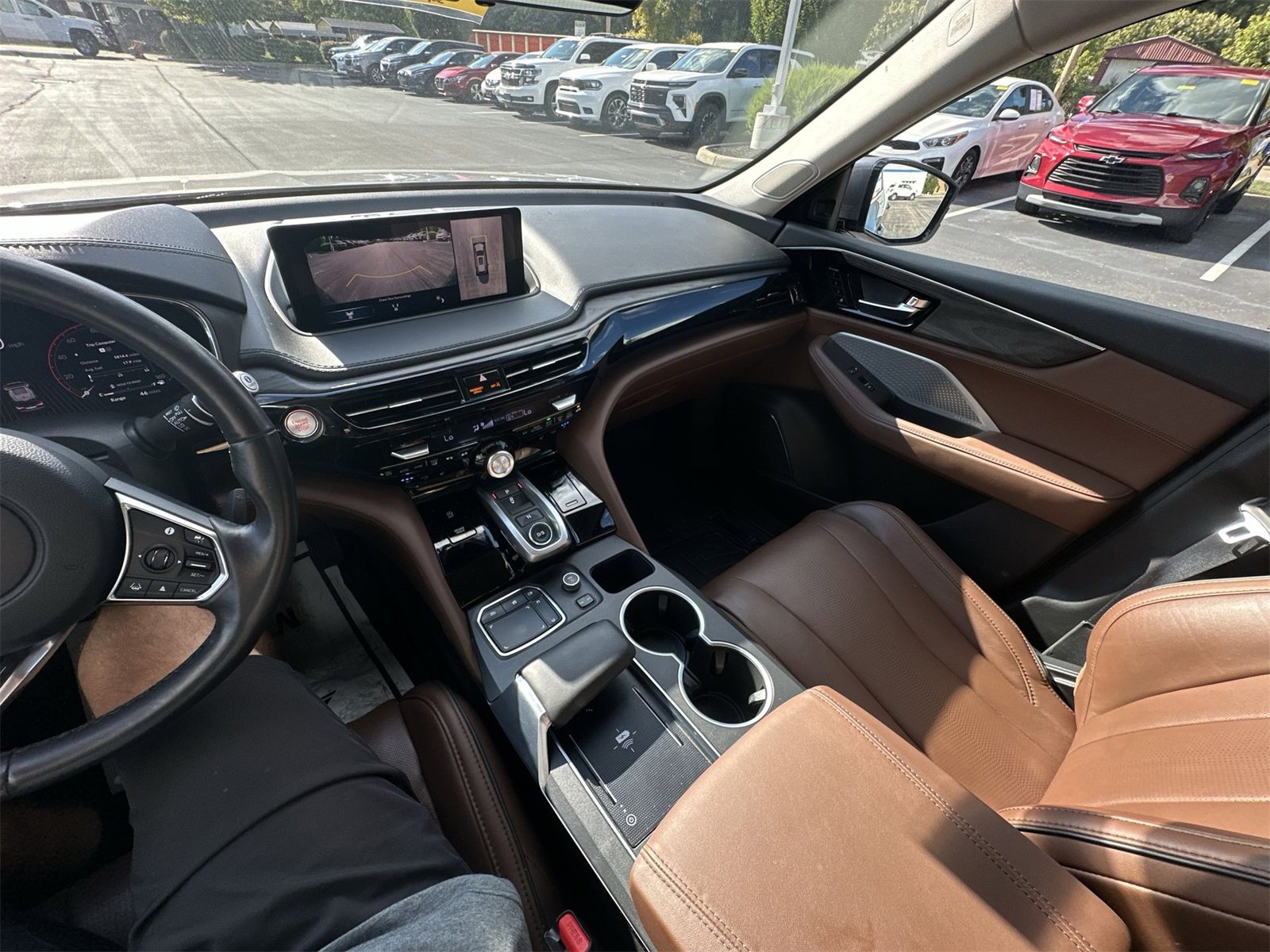 Used 2024 Acura MDX SH-AWD w/ Advance Package image 16