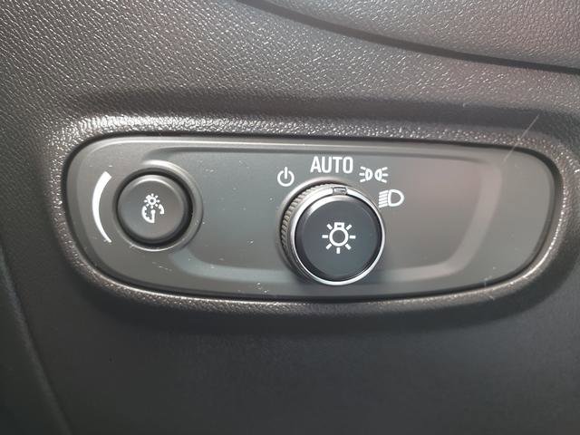 Used 2022 Chevrolet Equinox RS image 28