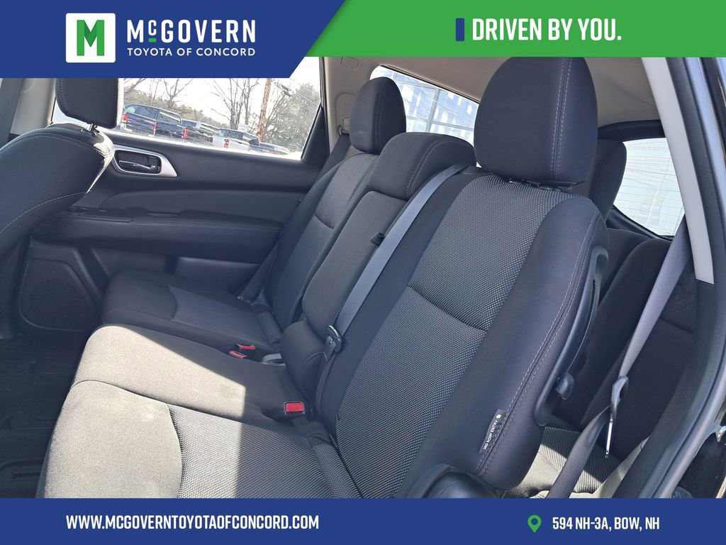Used 2019 Nissan Pathfinder S image 15