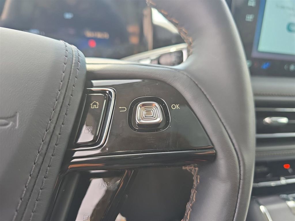 New 2025 Lincoln Aviator 2WD w/ Equipment Group 101A image 25