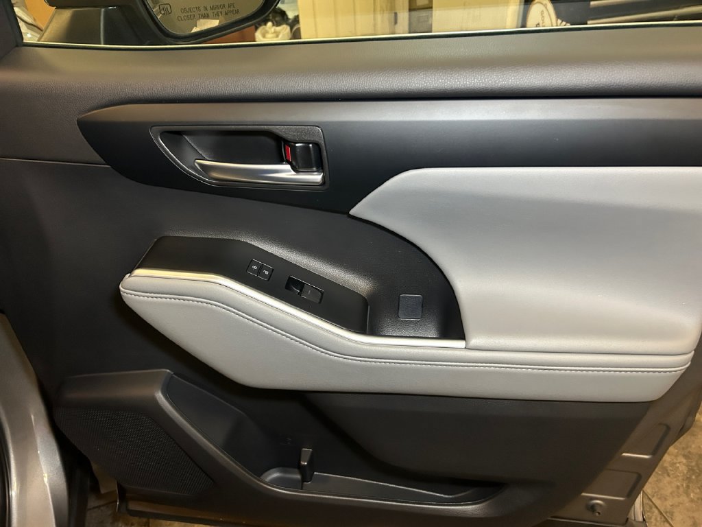 Certified 2026 Toyota Highlander XLE AWD/4WD image 17