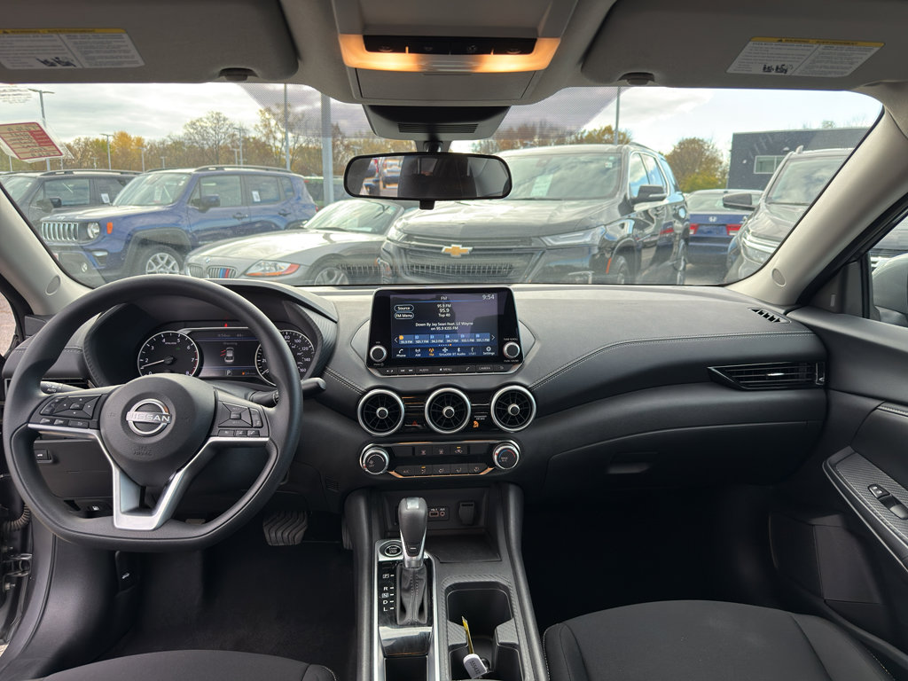 Used 2024 Nissan Sentra SV image 28