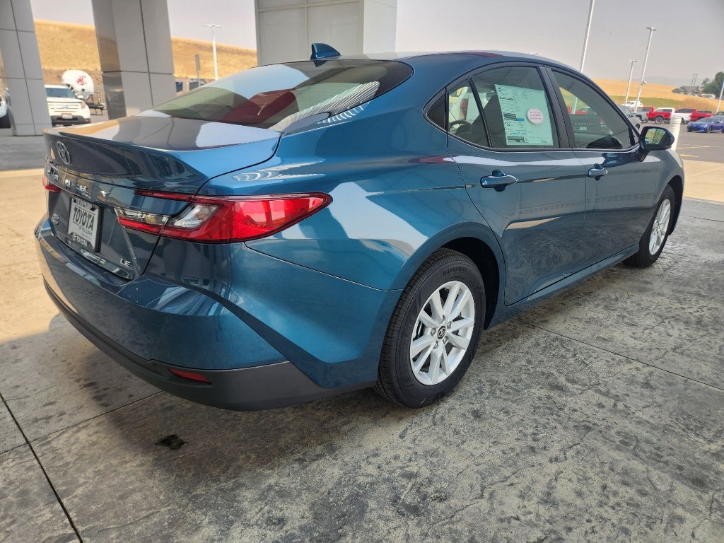 New 2026 Toyota Camry LE w/ Convenience Package AWD/4WD image 9
