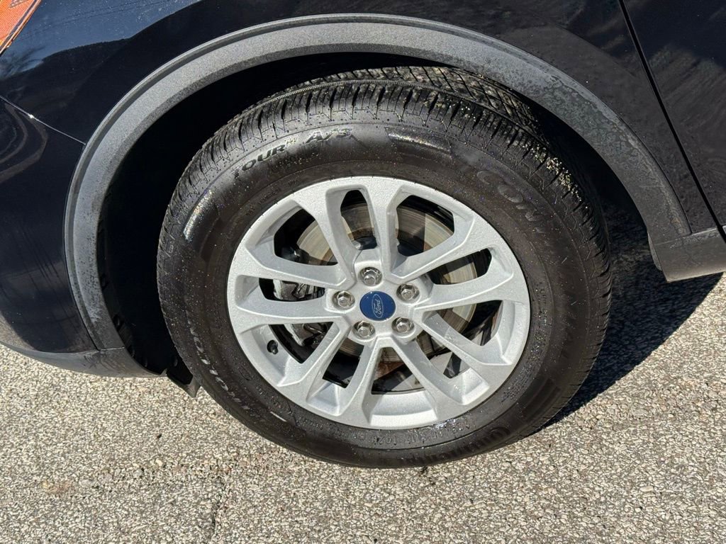 Used 2022 Ford Escape SE w/ Cold Weather Package image 18