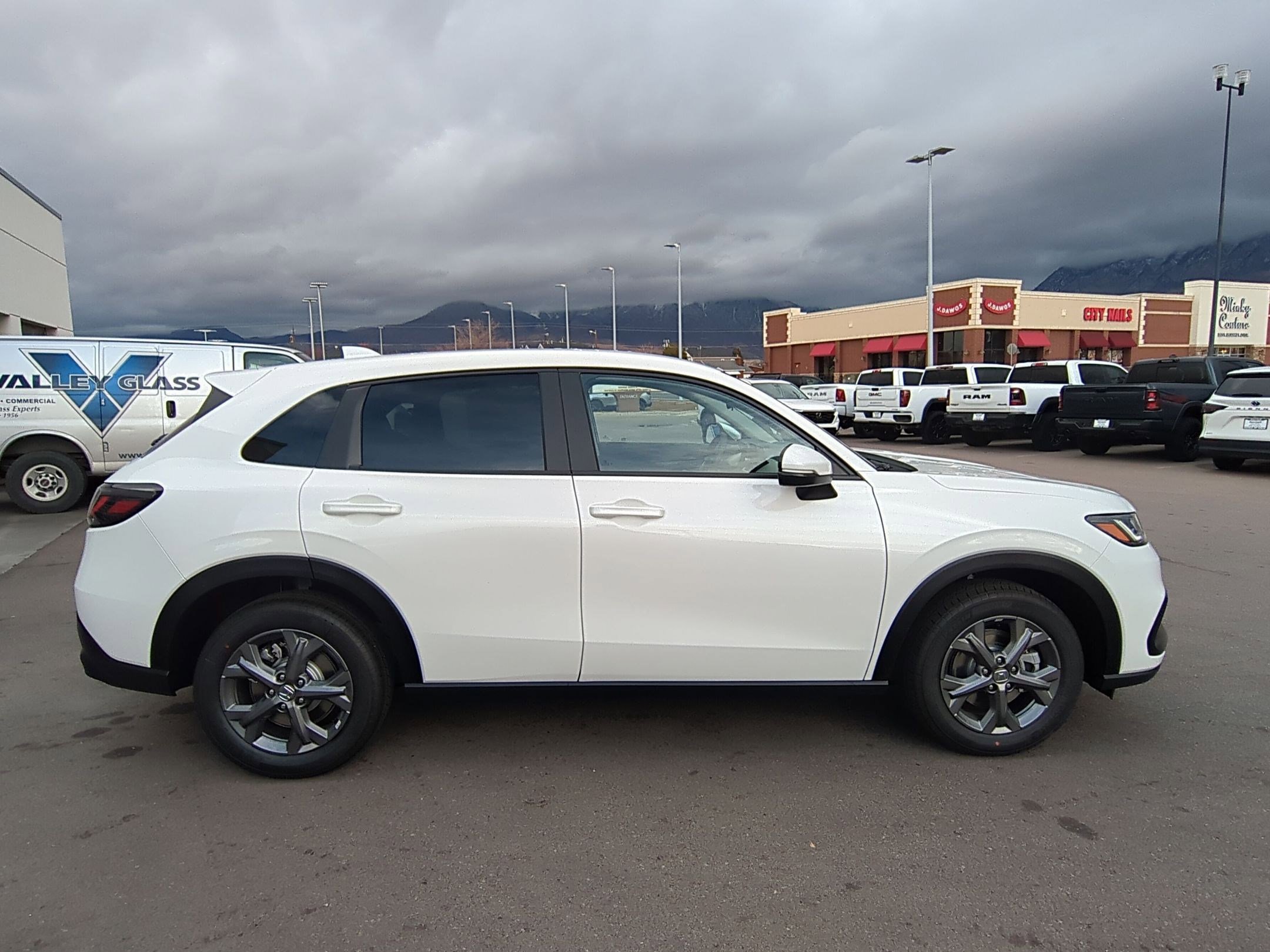 New 2026 Honda HR-V LX image 2