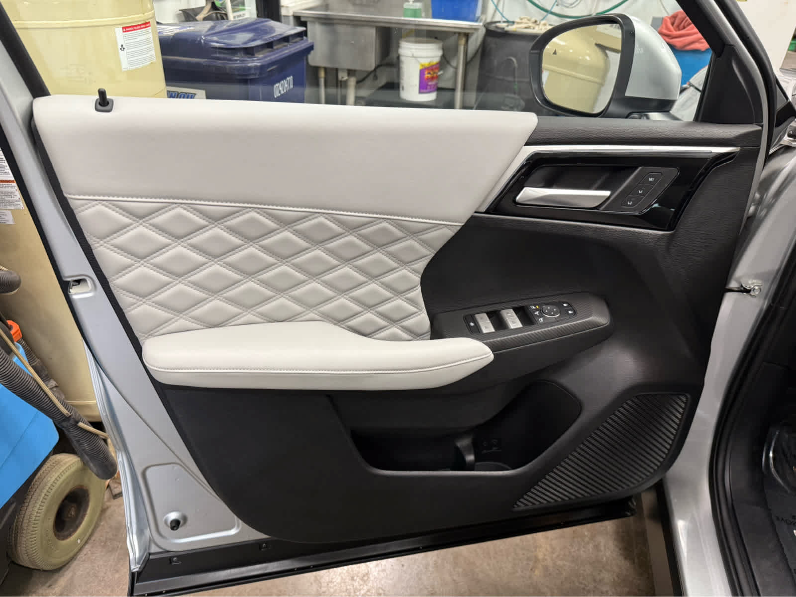 Used 2024 Mitsubishi Outlander SEL AWD/4WD image 21