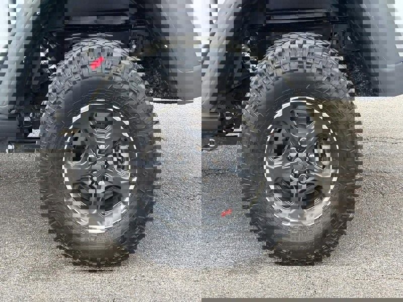 Used 2022 Jeep Gladiator Rubicon w/ Cold Weather Group image 7