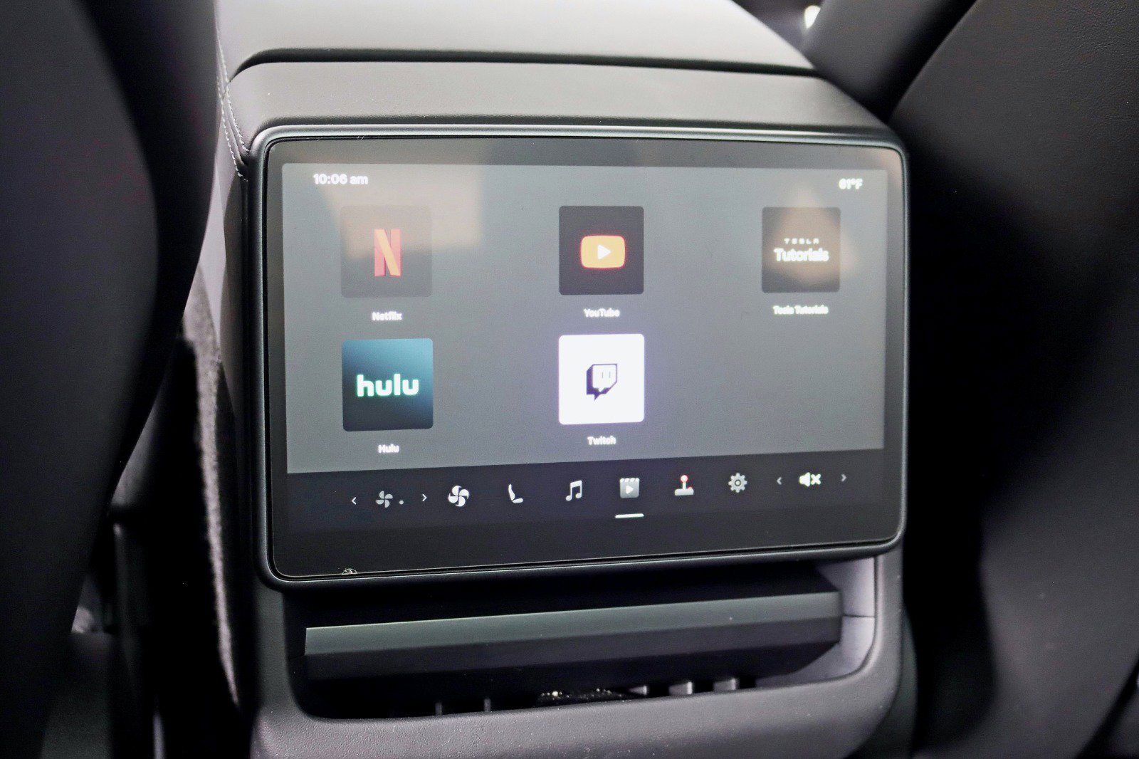 Used 2025 Tesla Model 3 Long Range AWD/4WD image 27