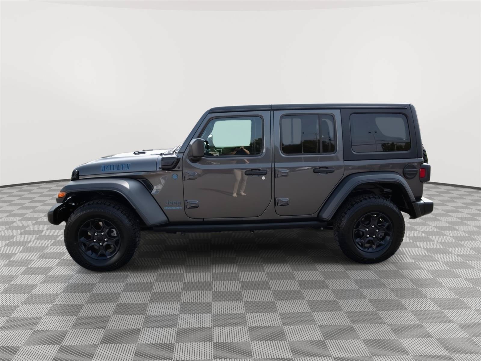 Used 2023 Jeep Wrangler Unlimited w/ Cold Weather Group AWD/4WD image 8