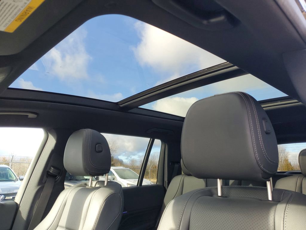 Used 2025 Mercedes-Benz GLS 450 4MATIC image 6