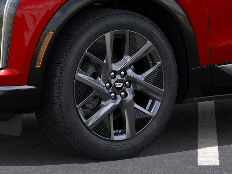 New 2025 Cadillac Optiq Luxury 1 image 9