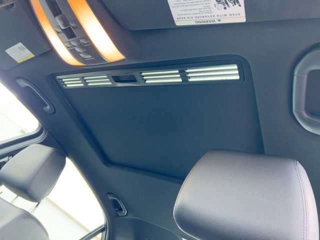 Used 2010 Mercedes-Benz E 350 Sedan image 14