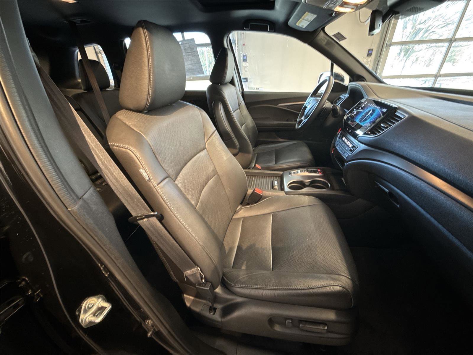 Used 2023 Honda Passport EX-L image 26