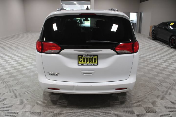 Used 2021 Chrysler Voyager Lxi FWD image 10