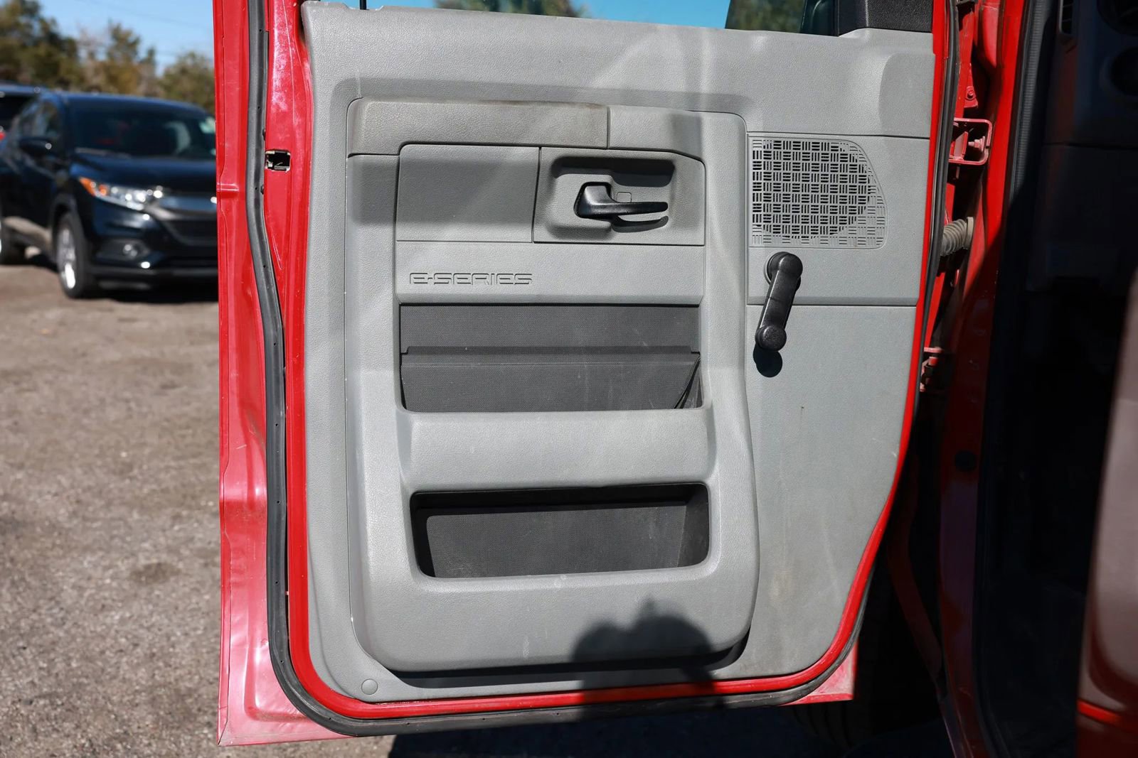 Used 2012 Ford E-350 and Econoline 350 XL image 38