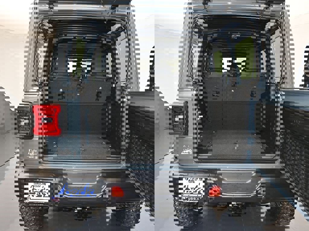 New 2026 Jeep Wrangler Unlimited Rubicon 392 image 25