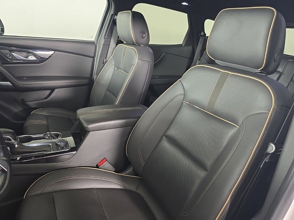 Used 2023 Chevrolet Blazer Premier image 17