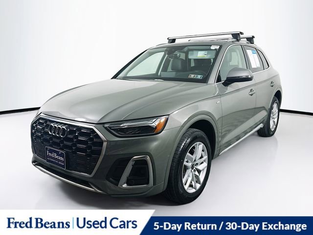 Used 2023 Audi Q5 2.0T Premium w/ Convenience Package image 3