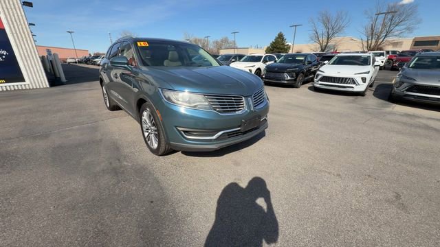 Used 2016 Lincoln MKX Reserve w/ Climate Package image 2