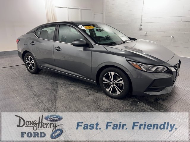 Used 2023 Nissan Sentra SV image 3