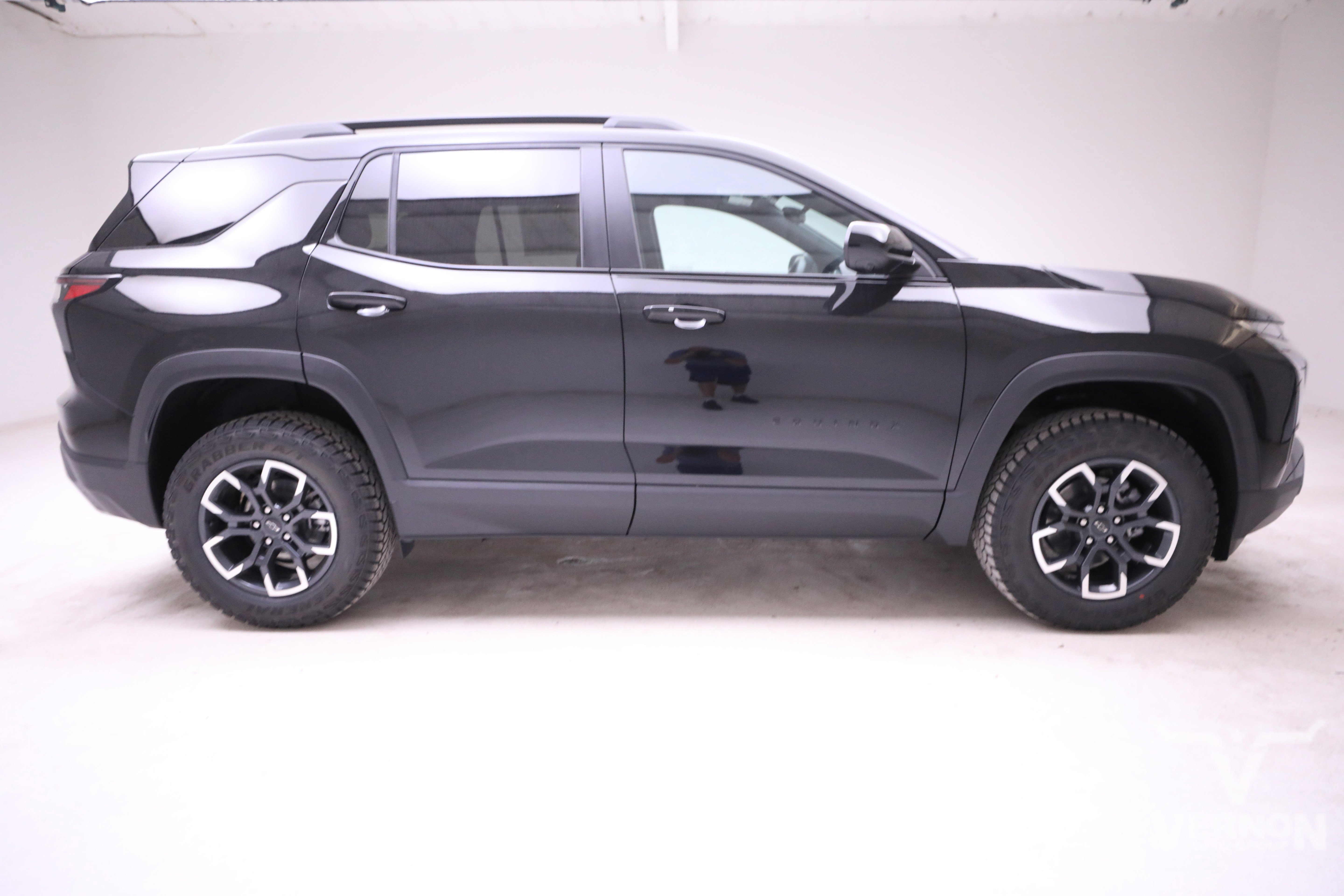 New 2026 Chevrolet Equinox ACTIV w/ Safety and Technology Package image 6