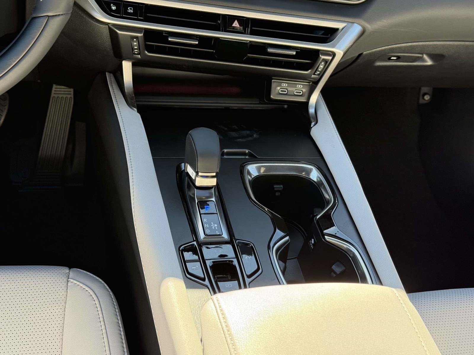 New 2026 Lexus RX 350 w/ Convenience Package AWD/4WD image 16