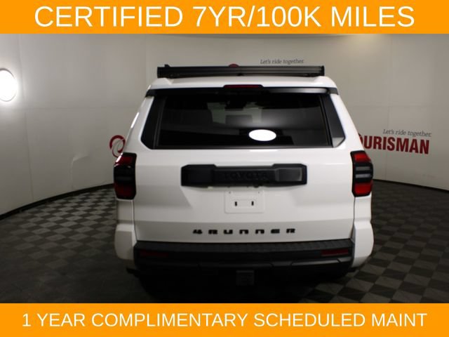 Used 2025 Toyota 4Runner SR5 AWD/4WD image 7