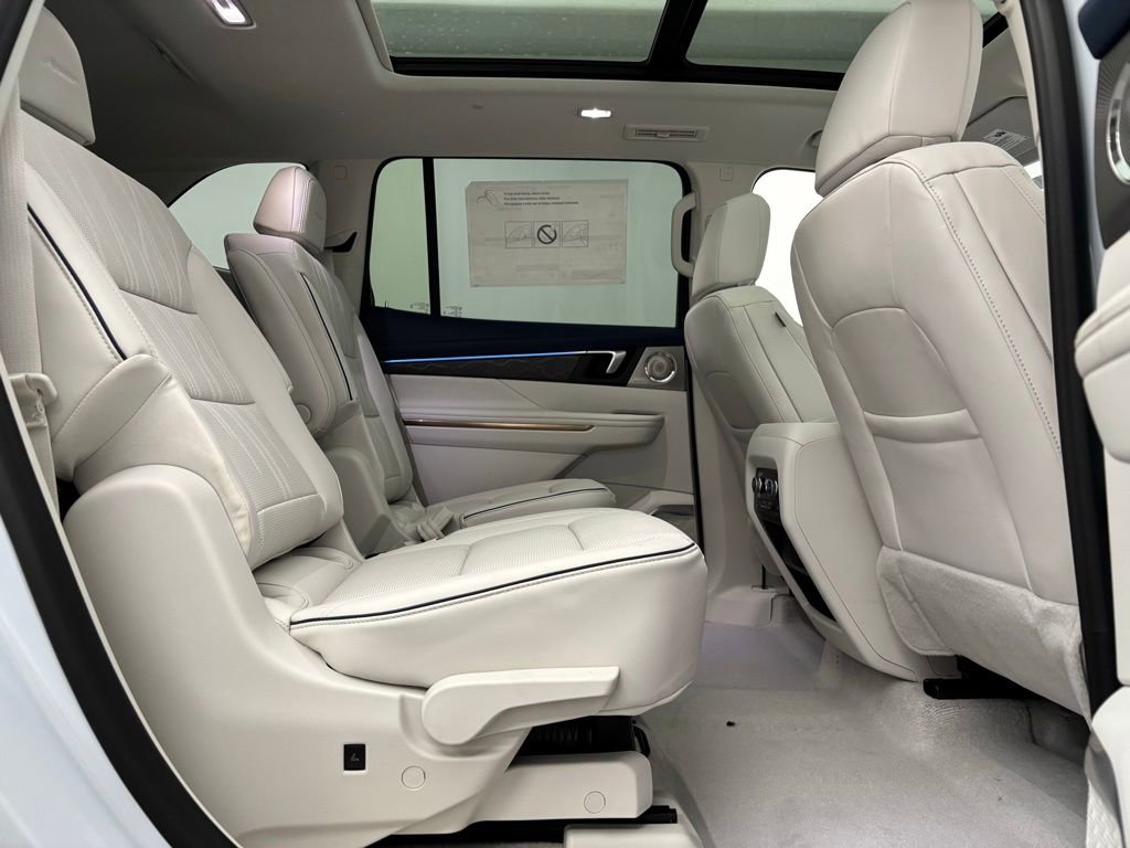 New 2026 Buick Enclave Avenir image 42