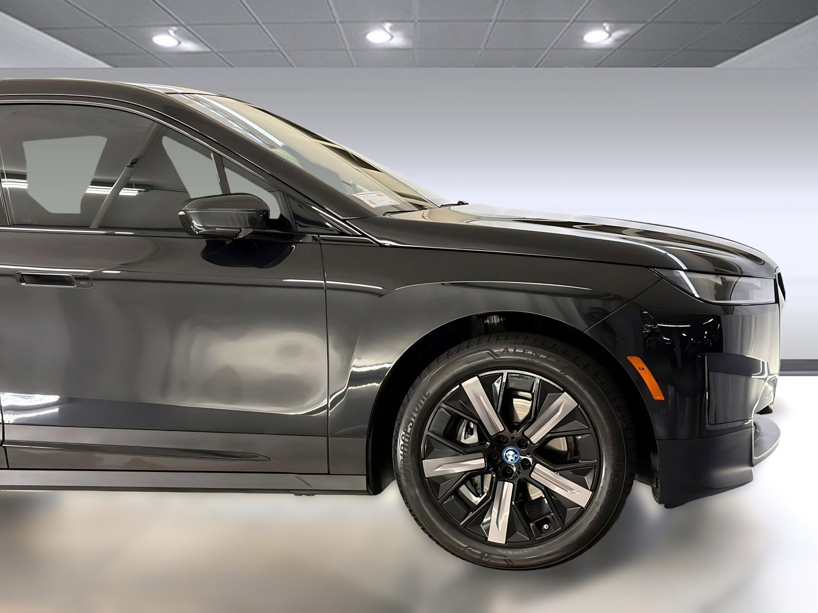 Used 2024 BMW iX xDrive50 AWD/4WD image 35