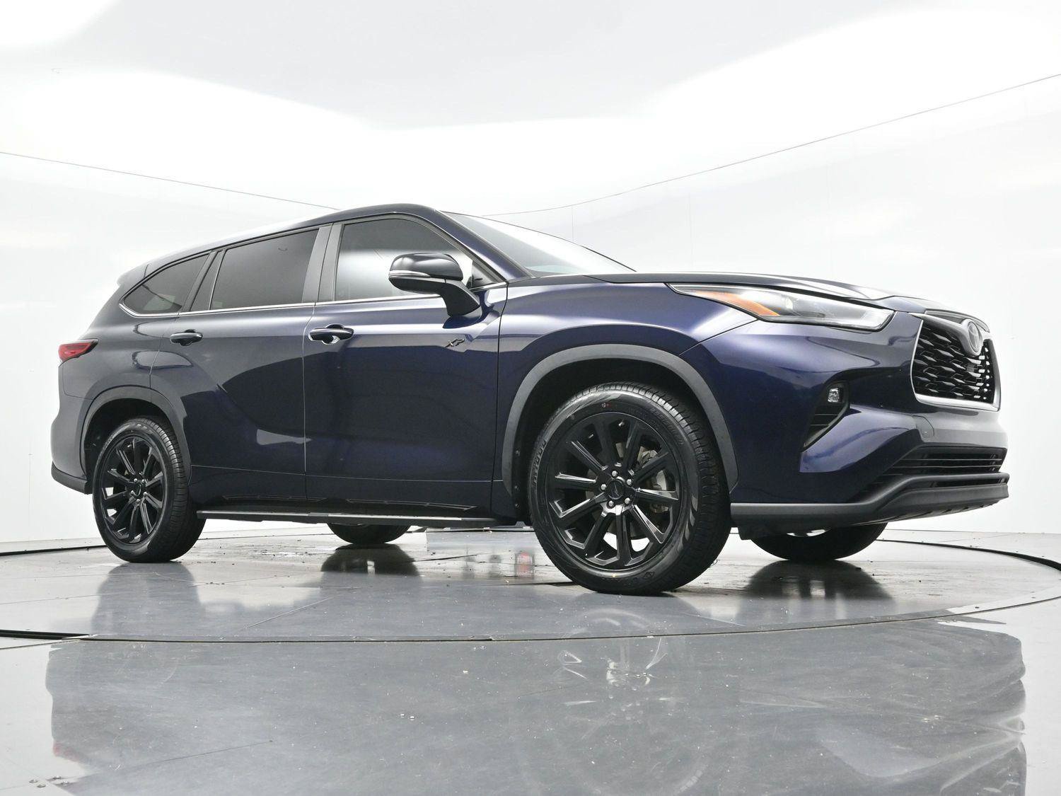 Used 2023 Toyota Highlander LE FWD image 41