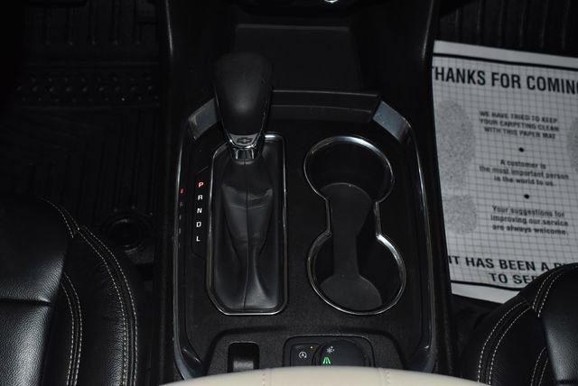 Used 2022 Chevrolet Traverse LS image 18