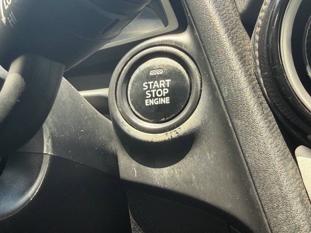 Used 2020 Toyota Yaris LE FWD image 29