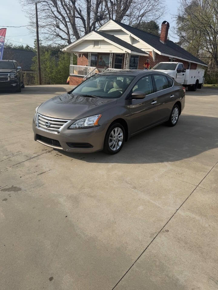 Used 2015 Nissan Sentra SV w/ Style Package image 2