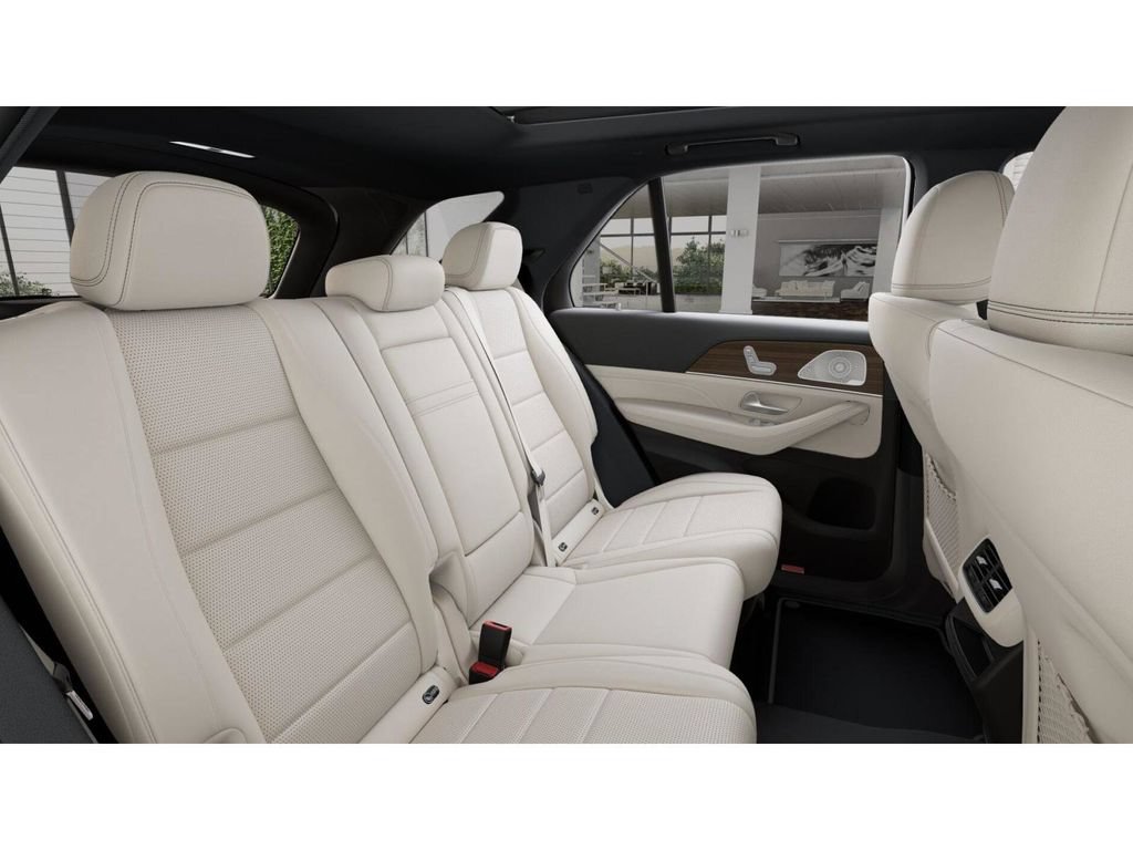 Certified 2026 Mercedes-Benz GLE 350 4MATIC image 5