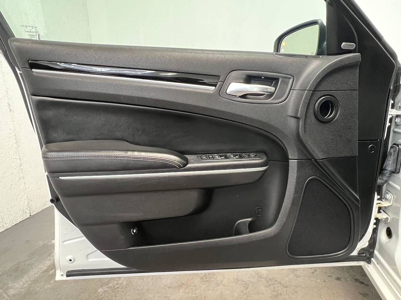 Used 2021 Chrysler 300 S RWD image 7