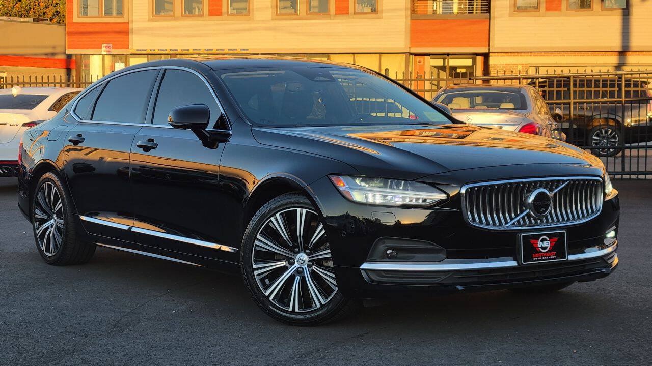 Used 2023 Volvo S90 B6 Plus AWD/4WD image 4