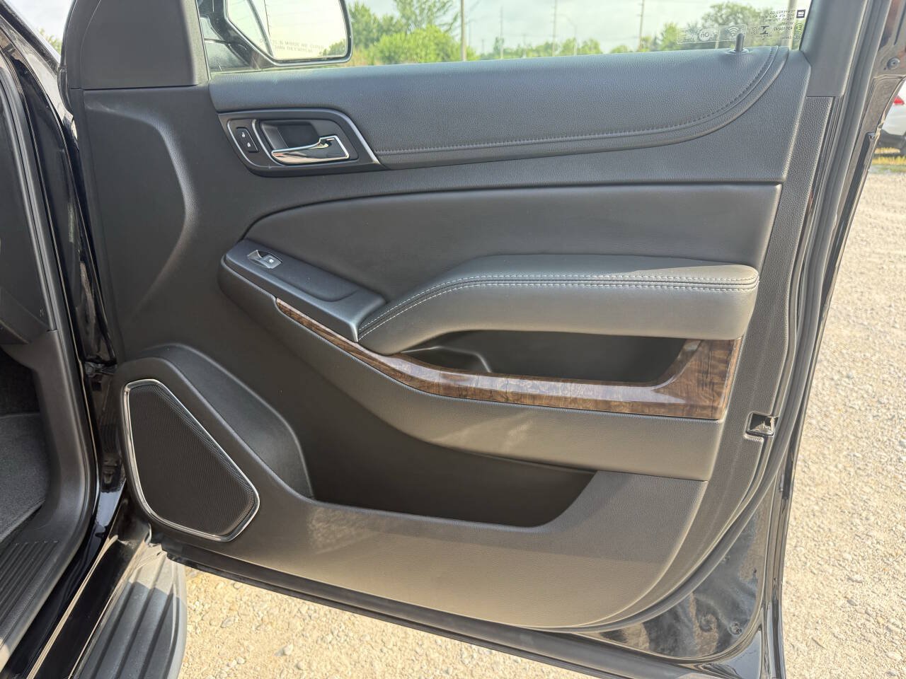 Used 2018 Chevrolet Tahoe LS AWD/4WD image 15