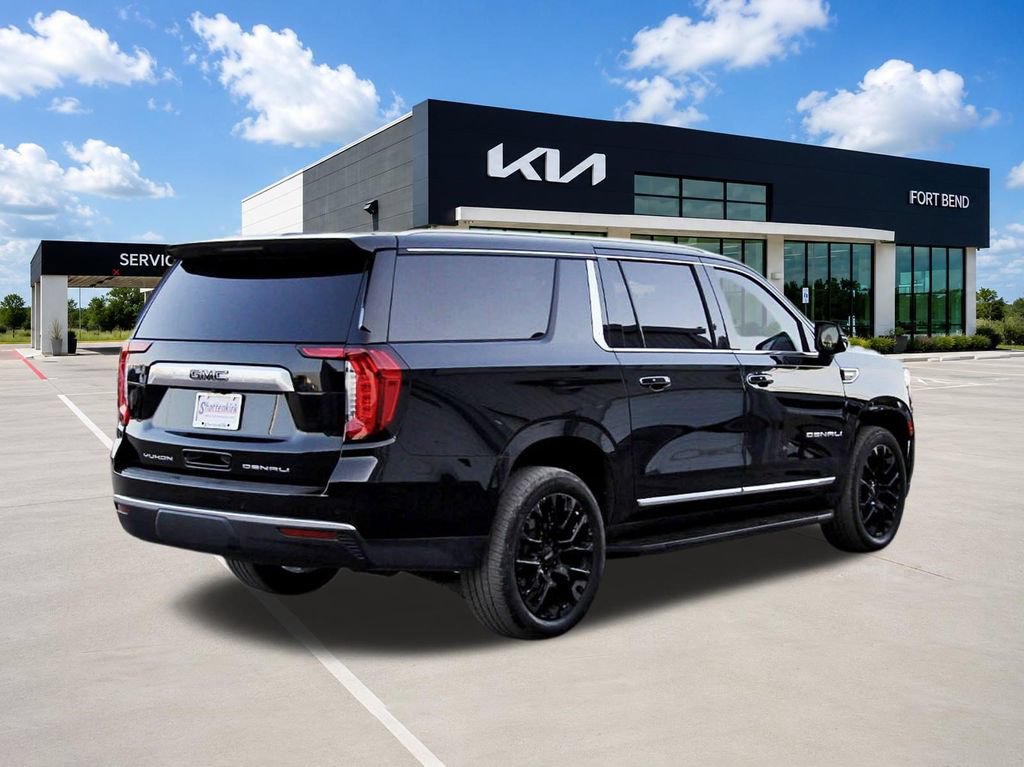 Used 2021 GMC Yukon XL Denali w/ LPO, Illumination Package AWD/4WD image 5