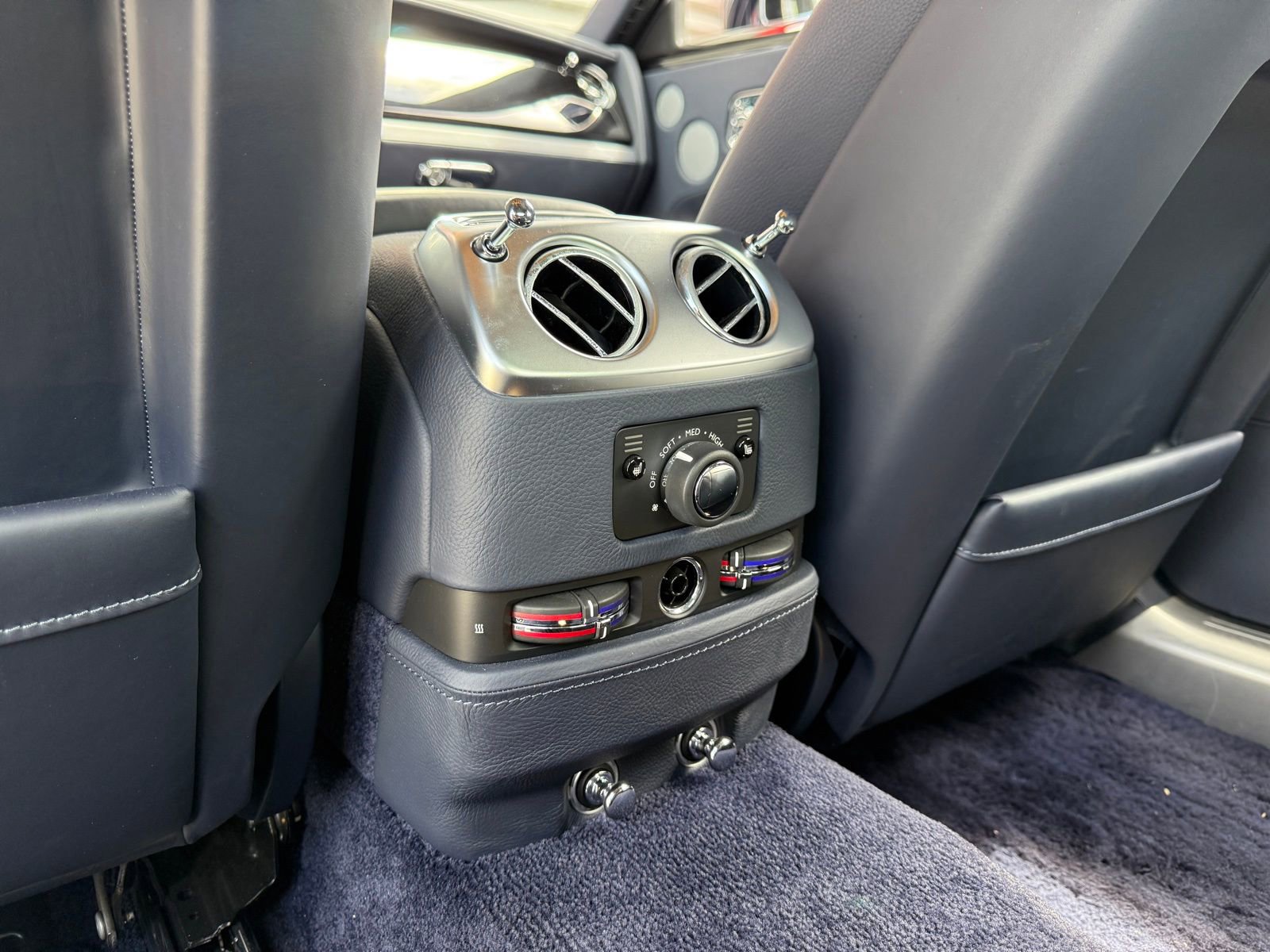 Used 2020 Rolls-Royce Ghost image 35