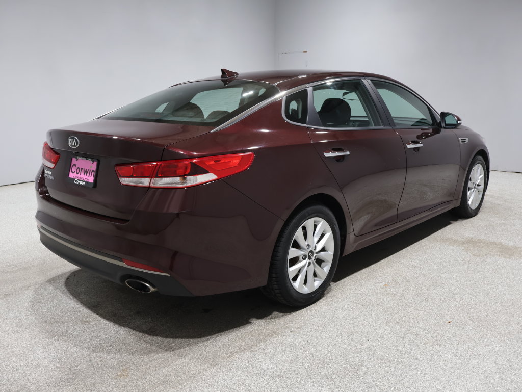 Used 2017 Kia Optima LX FWD image 2