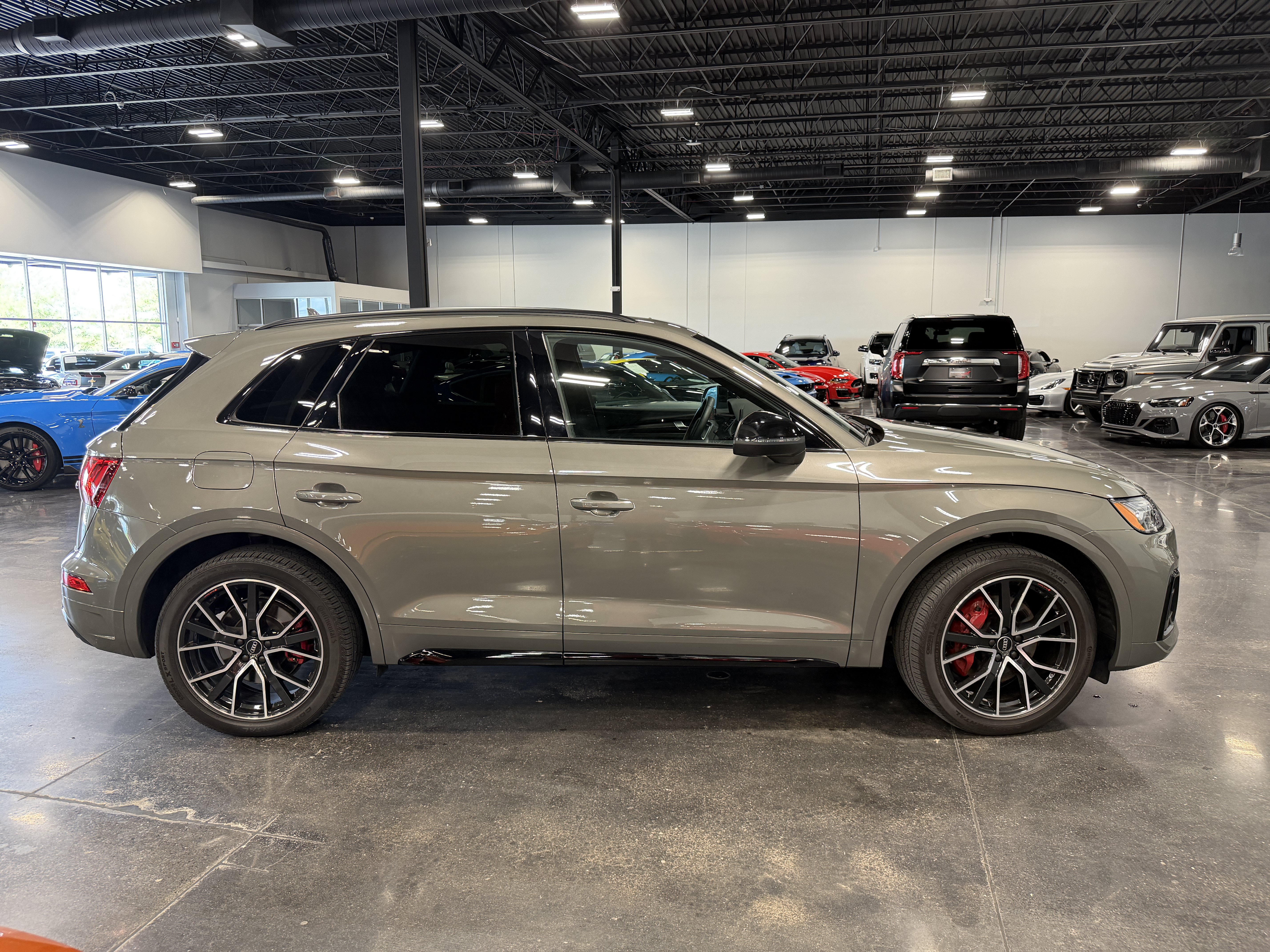 Used 2023 Audi SQ5 Premium Plus w/ Premium Plus Package AWD/4WD image 8