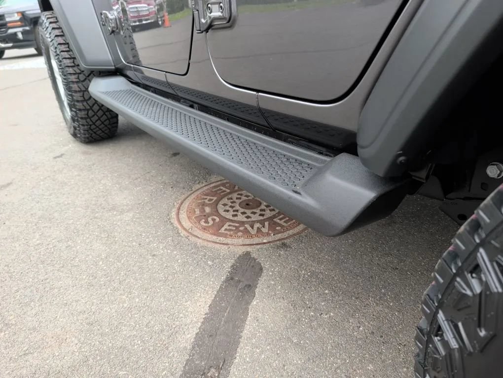 Used 2022 Jeep Wrangler Unlimited Sport AWD/4WD image 16