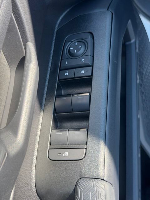 Certified 2025 Toyota 4Runner SR5 AWD/4WD image 23