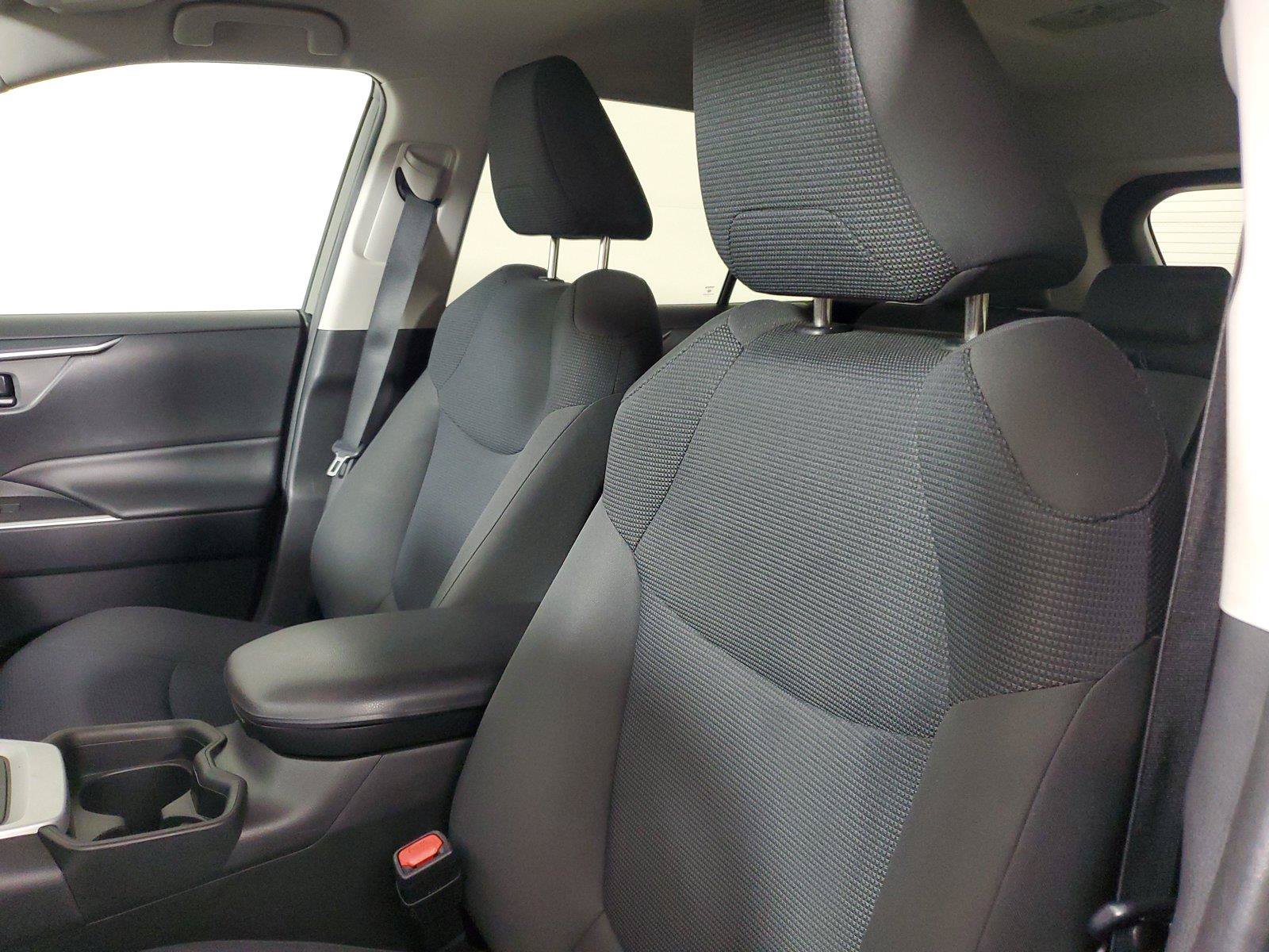 Used 2019 Toyota RAV4 LE w/ All Weather Liner Package AWD/4WD image 21