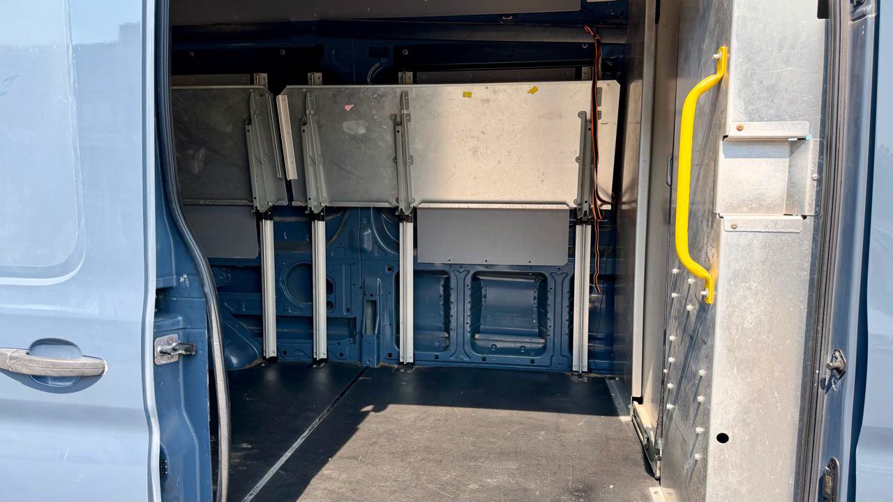 Used 2019 Ford Transit 250 148 High Roof Extended RWD image 10