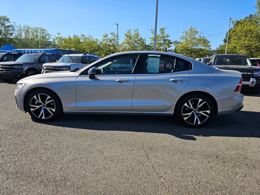 Used 2025 Volvo S60 B5 Core AWD/4WD image 8