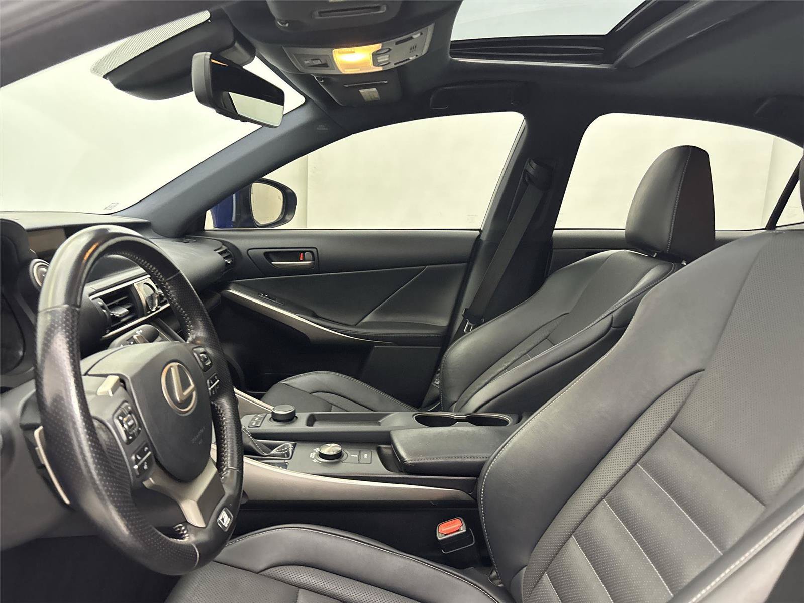 Used 2020 Lexus IS 350 F Sport w/ F Sport Package RWD image 24