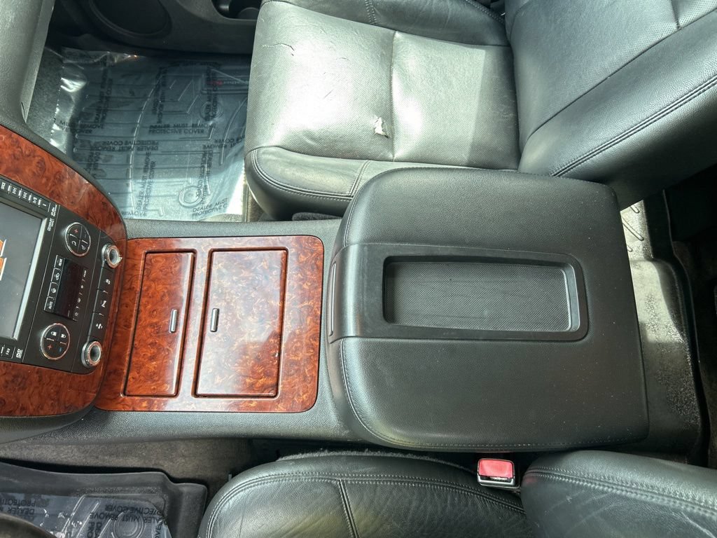 Used 2013 Chevrolet Tahoe LTZ AWD/4WD image 16